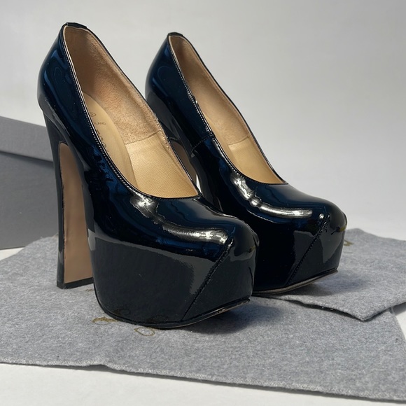 Vivienne Westwood BLACK PATENT LEATHER ELEVATED COURT SHOES IT37 - Picture 11 of 16